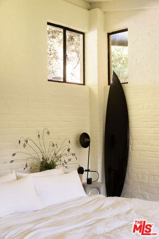 1830 Old Orchard Road, Los Angeles, CA 90049