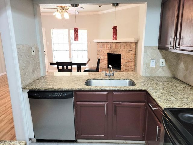 2835 Keller Springs Road 1103, Carrollton, TX 75006