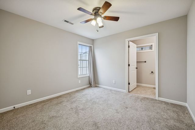 1008 Meadowview Ln, Clarksville, TN 37040