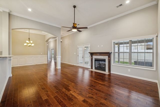 1008 Meadowview Ln, Clarksville, TN 37040