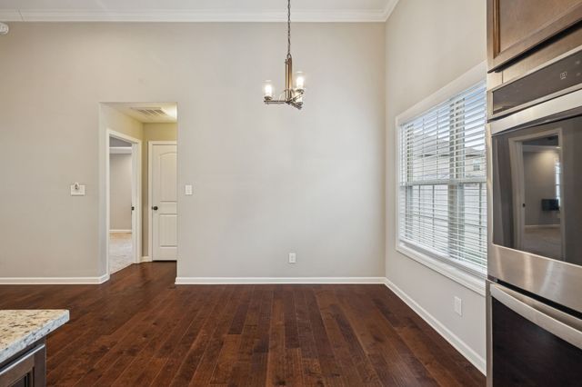 1008 Meadowview Ln, Clarksville, TN 37040