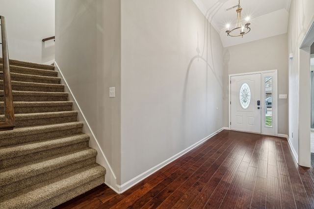 1008 Meadowview Ln, Clarksville, TN 37040