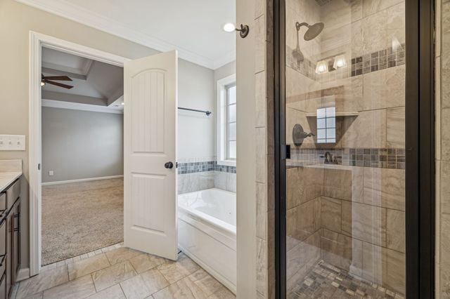 1008 Meadowview Ln, Clarksville, TN 37040