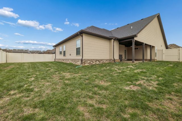 1008 Meadowview Ln, Clarksville, TN 37040