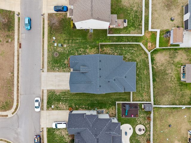 1008 Meadowview Ln, Clarksville, TN 37040