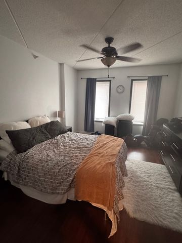 225 Main Street 312, Roselle, IL 60172