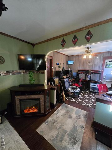 41 N 32nd Street, Belleville, IL 62226