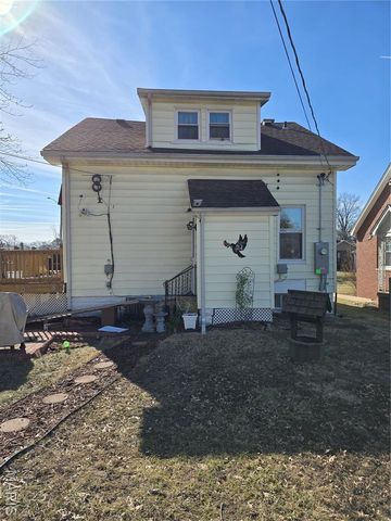 41 N 32nd Street, Belleville, IL 62226