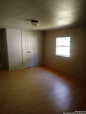 322 REGINA ST A, San Antonio, TX 78223