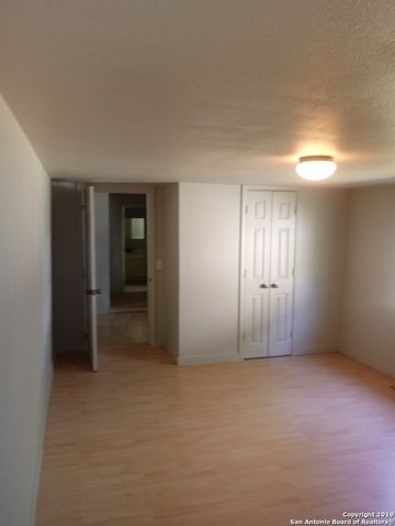 322 REGINA ST A, San Antonio, TX 78223