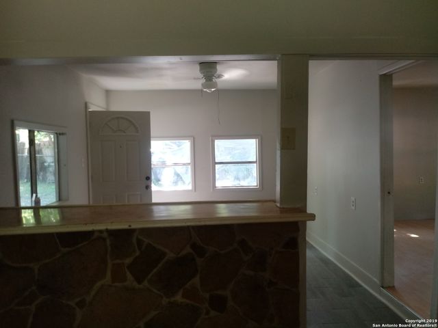 322 REGINA ST A, San Antonio, TX 78223