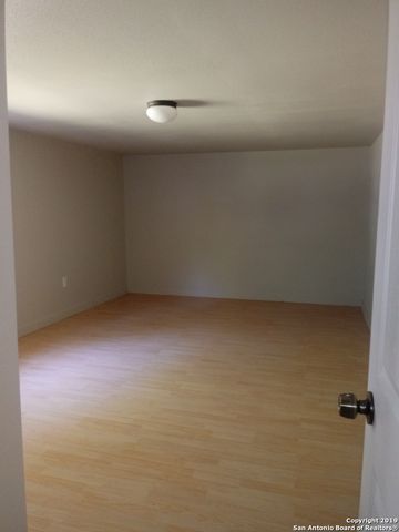 322 REGINA ST A, San Antonio, TX 78223