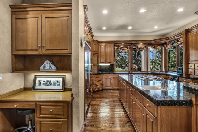 61712 Broken Top Drive, Bend, OR 97702