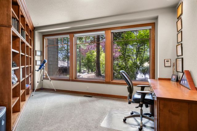 61712 Broken Top Drive, Bend, OR 97702