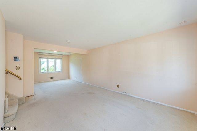 50 Plenge Dr, Belleville Twp., NJ 07109