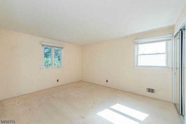 50 Plenge Dr, Belleville Twp., NJ 07109