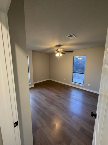 5206 Wind Rock Court, Arlington, TX 76017