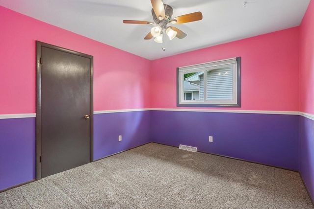 3414 Oakwood DRIVE, Racine, WI 53406