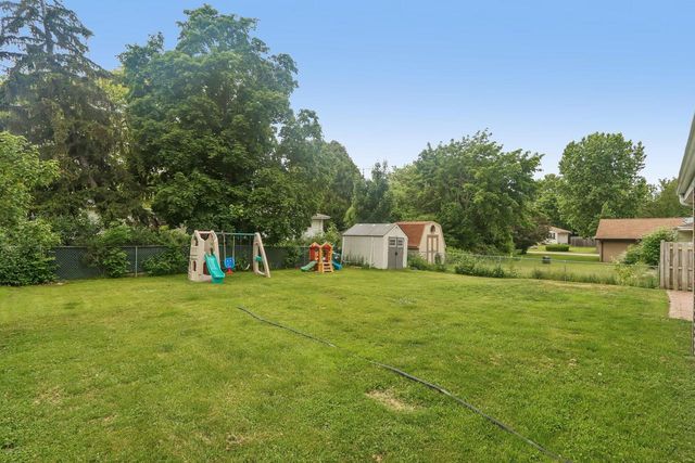 3414 Oakwood DRIVE, Racine, WI 53406