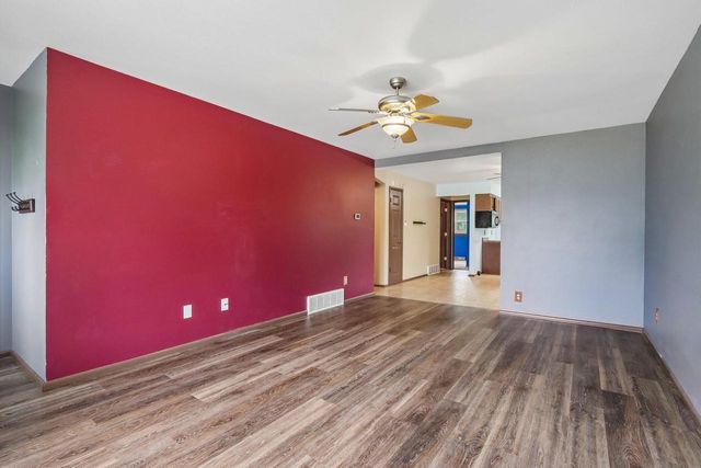3414 Oakwood DRIVE, Racine, WI 53406