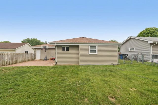 3414 Oakwood DRIVE, Racine, WI 53406