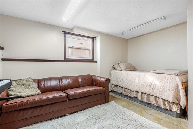 4324 E 108th Street, Kansas City, MO 64137