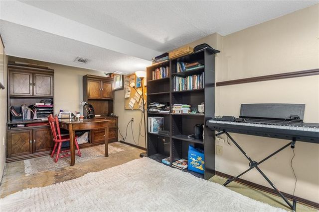 4324 E 108th Street, Kansas City, MO 64137