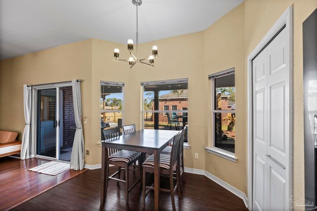 7770 Fenwick St, Navarre, FL 32566