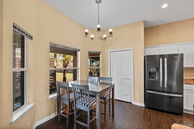 7770 Fenwick St, Navarre, FL 32566