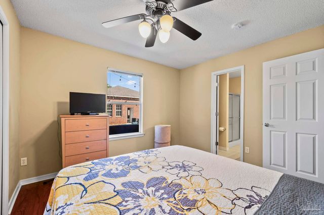 7770 Fenwick St, Navarre, FL 32566