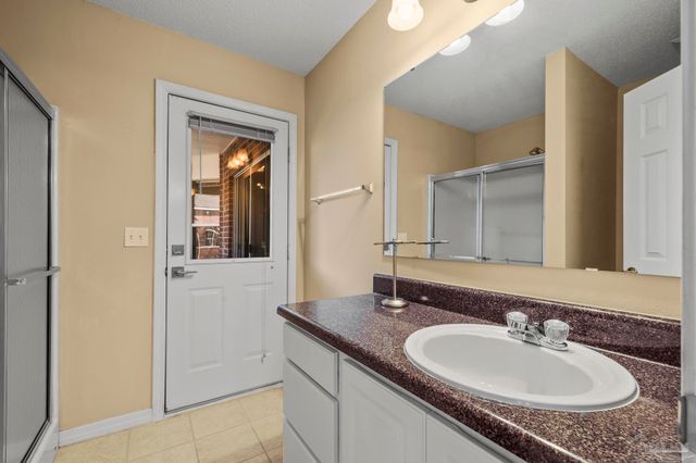 7770 Fenwick St, Navarre, FL 32566