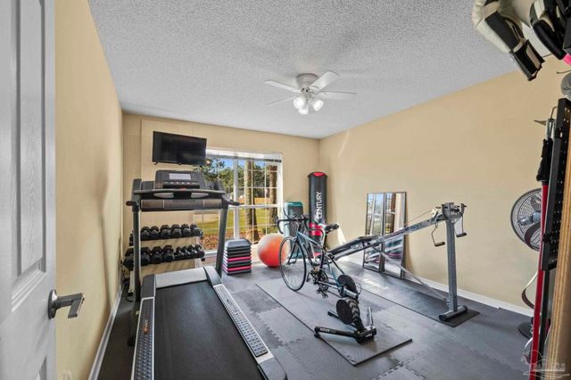 7770 Fenwick St, Navarre, FL 32566
