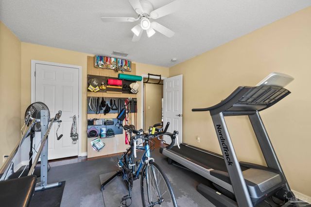 7770 Fenwick St, Navarre, FL 32566