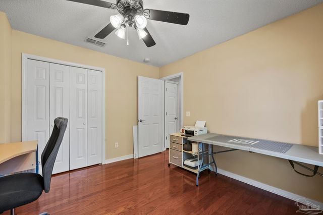 7770 Fenwick St, Navarre, FL 32566