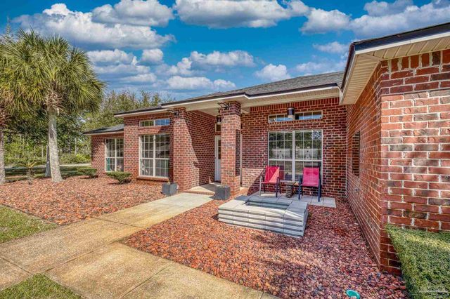7770 Fenwick St, Navarre, FL 32566