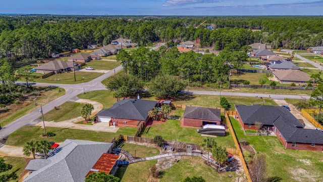 7770 Fenwick St, Navarre, FL 32566