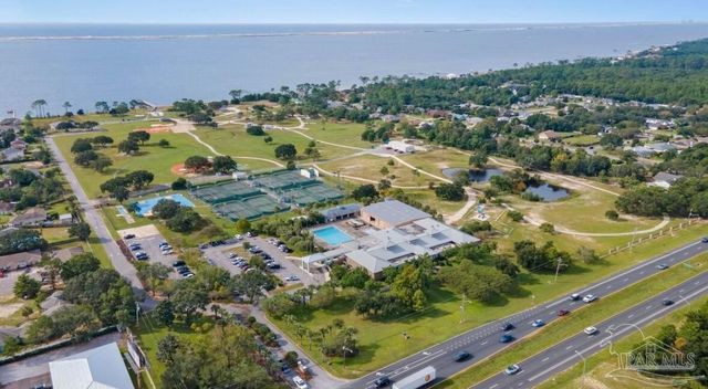 7770 Fenwick St, Navarre, FL 32566