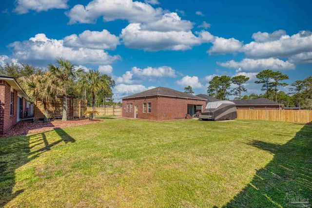 7770 Fenwick St, Navarre, FL 32566