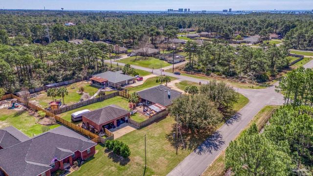 7770 Fenwick St, Navarre, FL 32566
