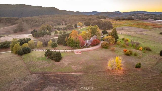 5415 Fairhills, Paso Robles, CA 93446