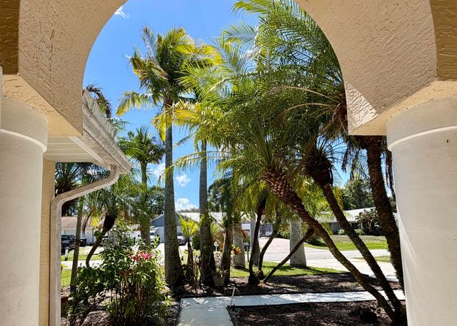 751 SE Starflower Avenue, Port St. Lucie, Port St Lucie, FL 34983