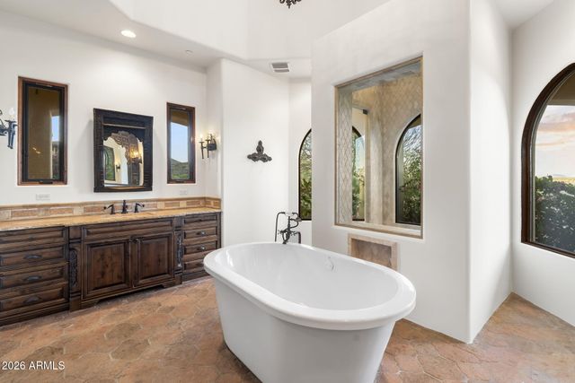 14205 E LA PALOMA Place, Fountain Hills, AZ 85268