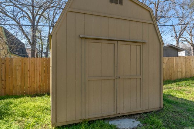 138 Booker Street, Little Rock, AR 72205