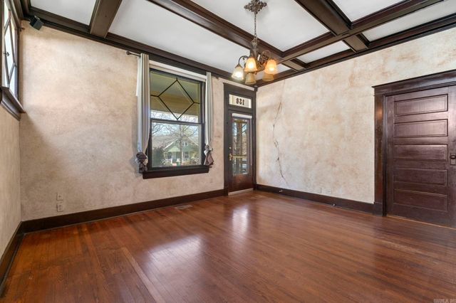 138 Booker Street, Little Rock, AR 72205