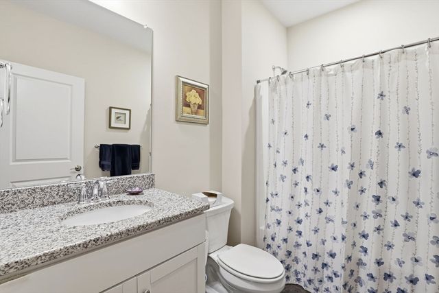 8 Daylily Dr 8, Plymouth, MA 02360