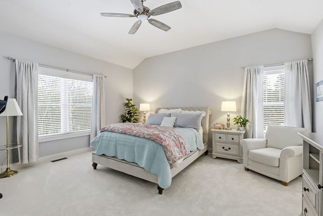 8 Daylily Dr 8, Plymouth, MA 02360