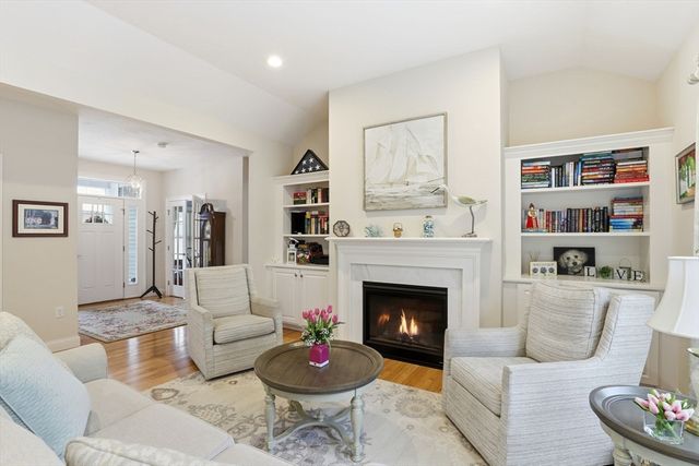 8 Daylily Dr 8, Plymouth, MA 02360