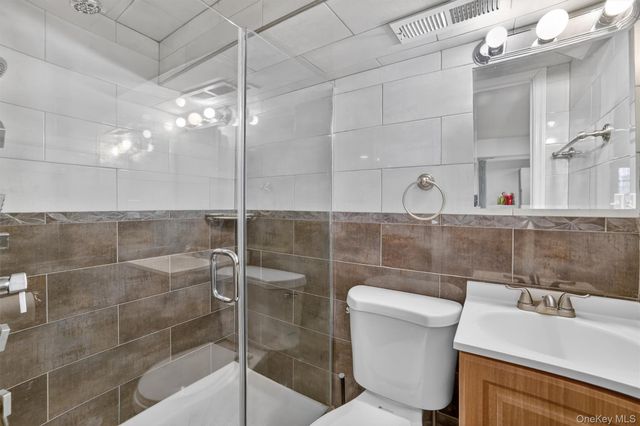 135 Midland Terrace, Yonkers, NY 10704