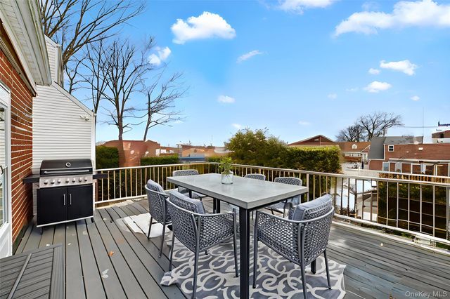 135 Midland Terrace, Yonkers, NY 10704