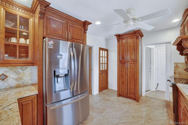 135 Midland Terrace, Yonkers, NY 10704